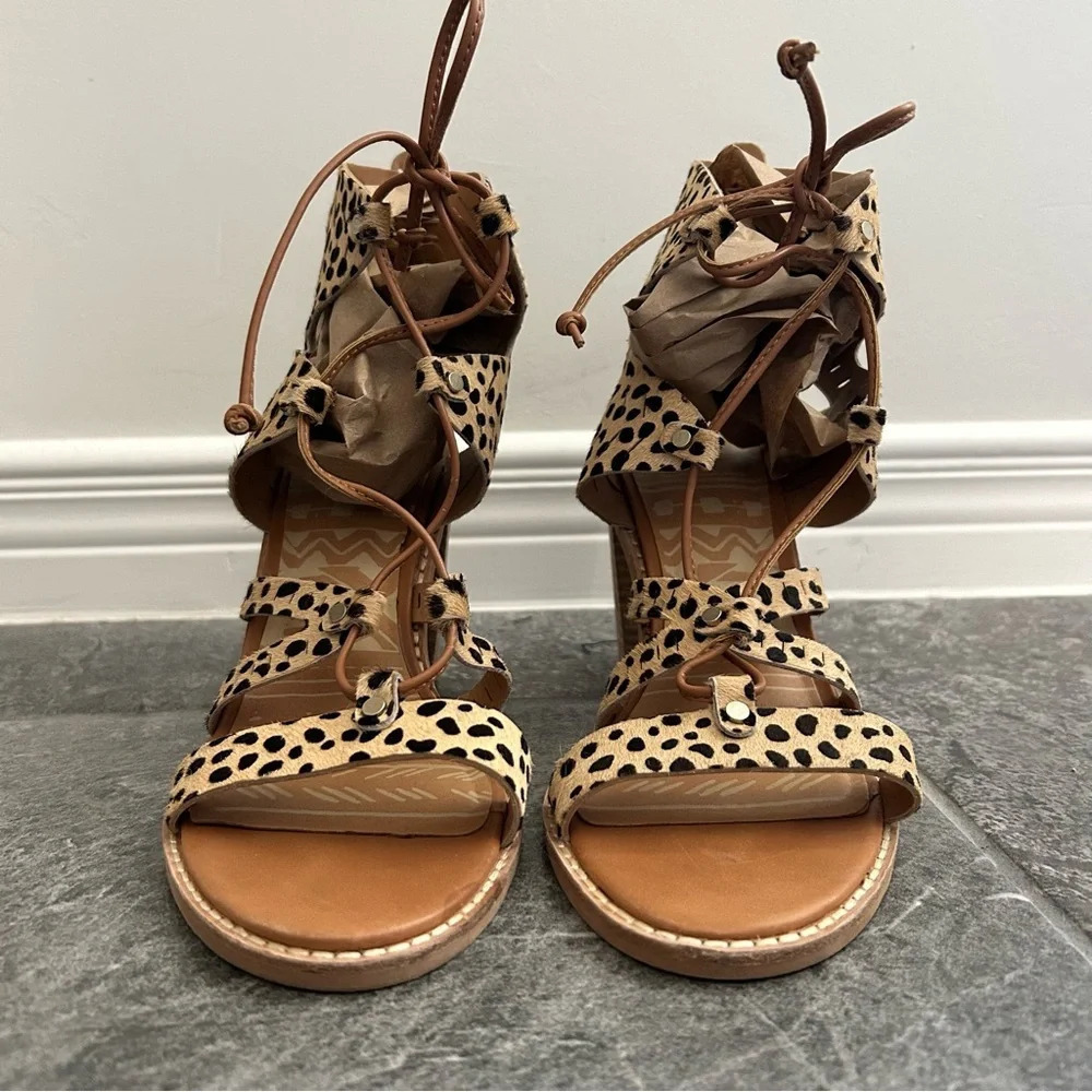Dolce Vita Luci Leopard Print Calf Hair Block Heels Size 8.5 Boho Resortwear - Picture 5 of 14